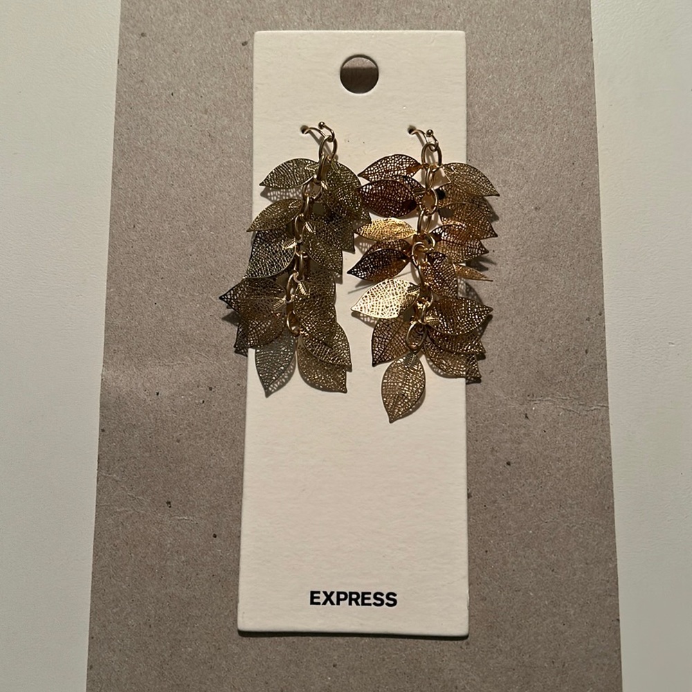 Express gold dangling earrings